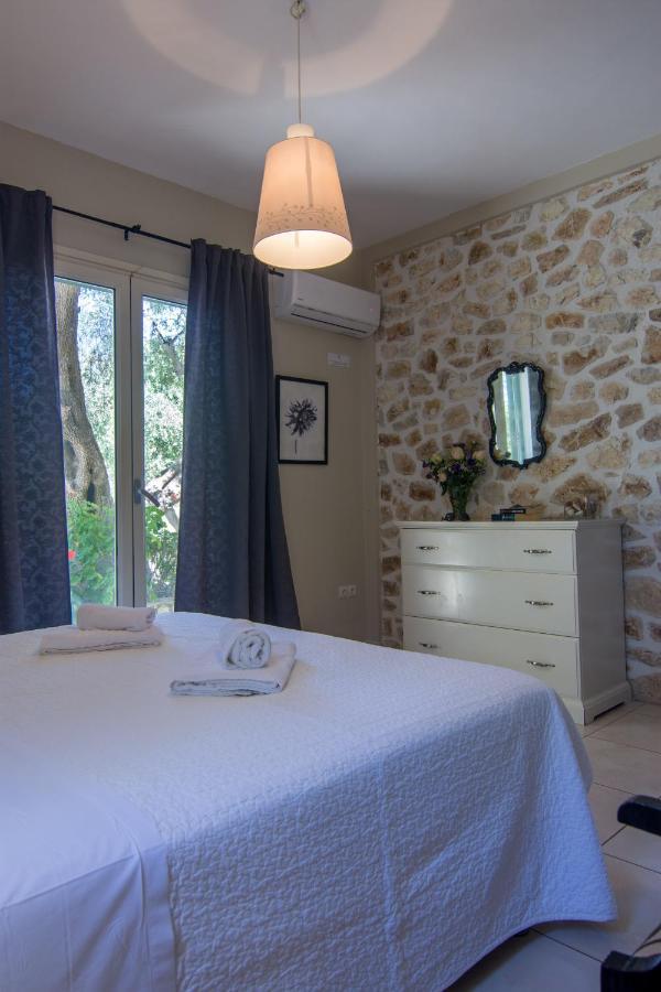 Villa Elaia Suites & Apartments No.5 ไกออส ภายนอก รูปภาพ